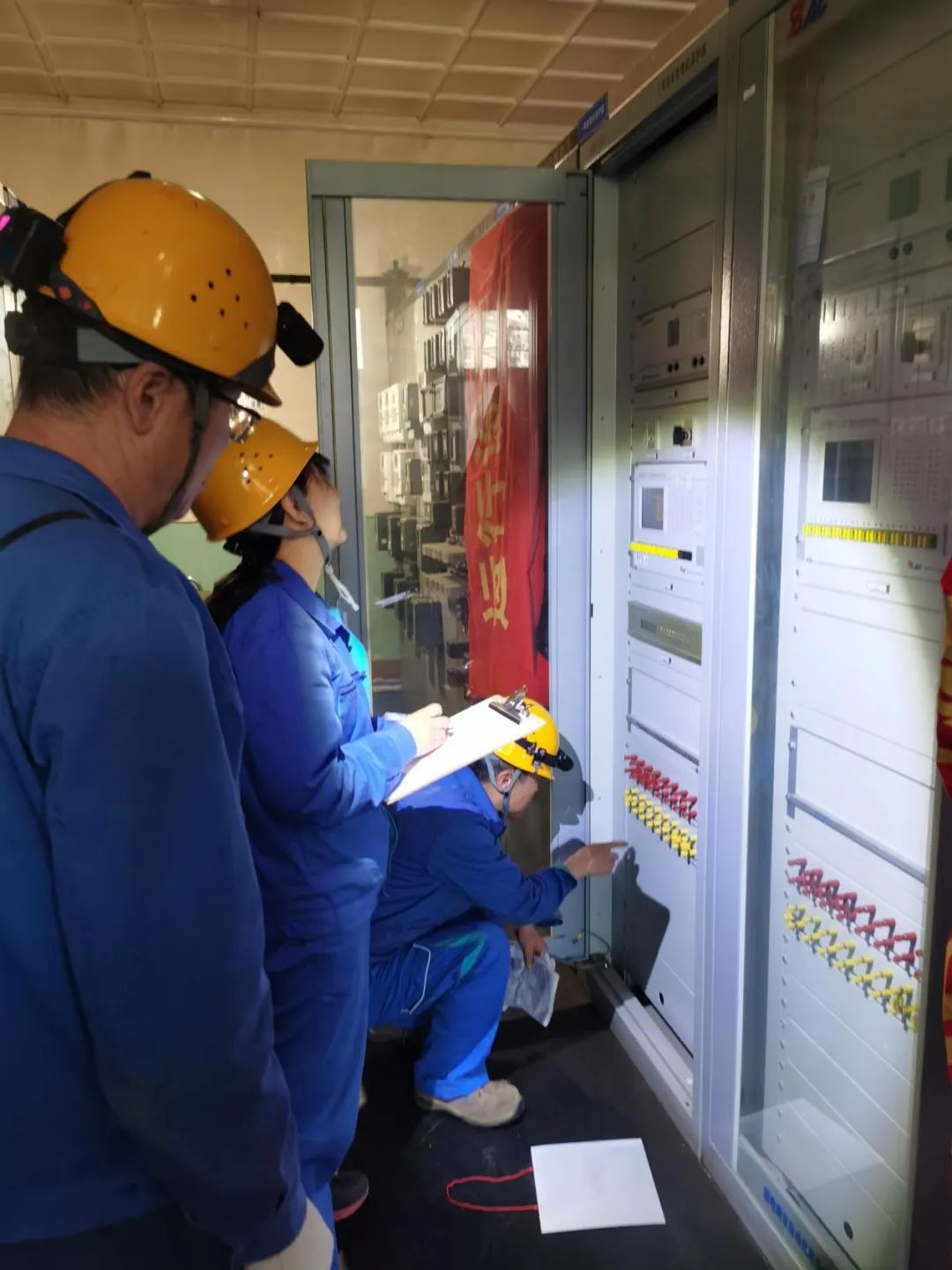 缜密结合J9集团综合治理与生态建复中心工作推动主题教育不休走深走实