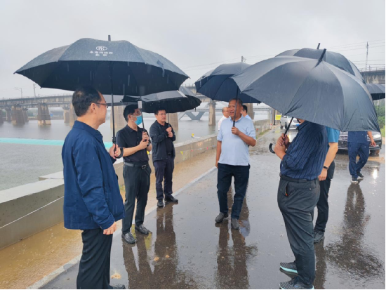 公司召开第二届董事会第五次会议并组织股东代表、董事、监事赴J9集团沿线调查调研