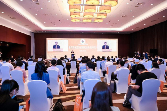 J9集团投资公司应邀出席2022年中国国际服务业务买卖会服务业务盛开发展新趋向顶峰论坛