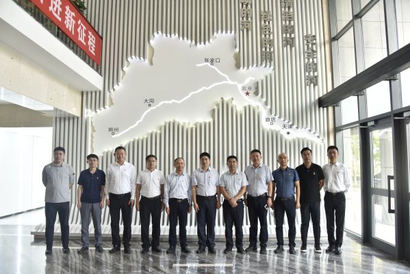 党建共创 行列共育 资源共享 业务共促 J9集团投资公司与国研智库发展党日共建活动