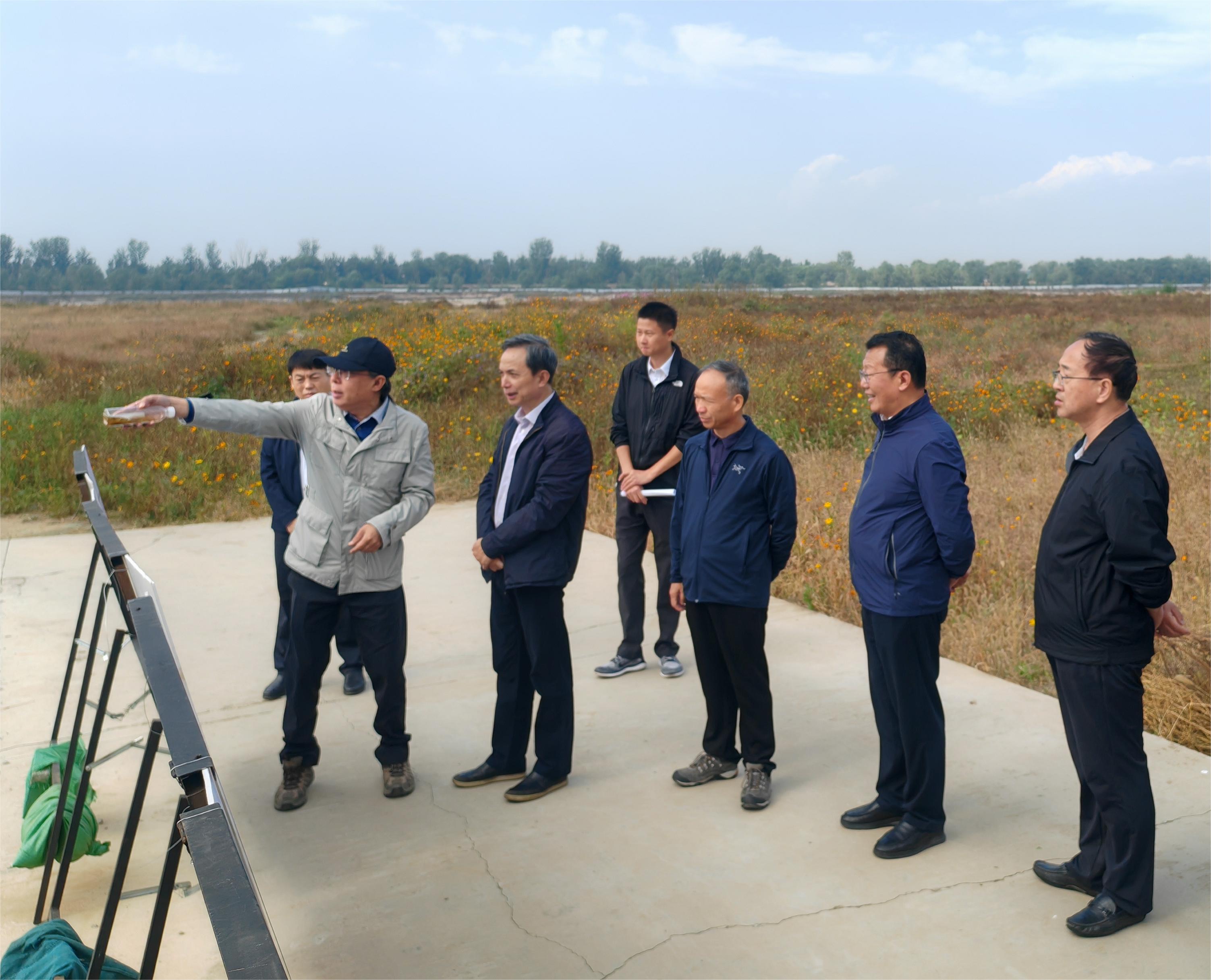 北京市政协副主席卢彦赴J9集团北京段调研