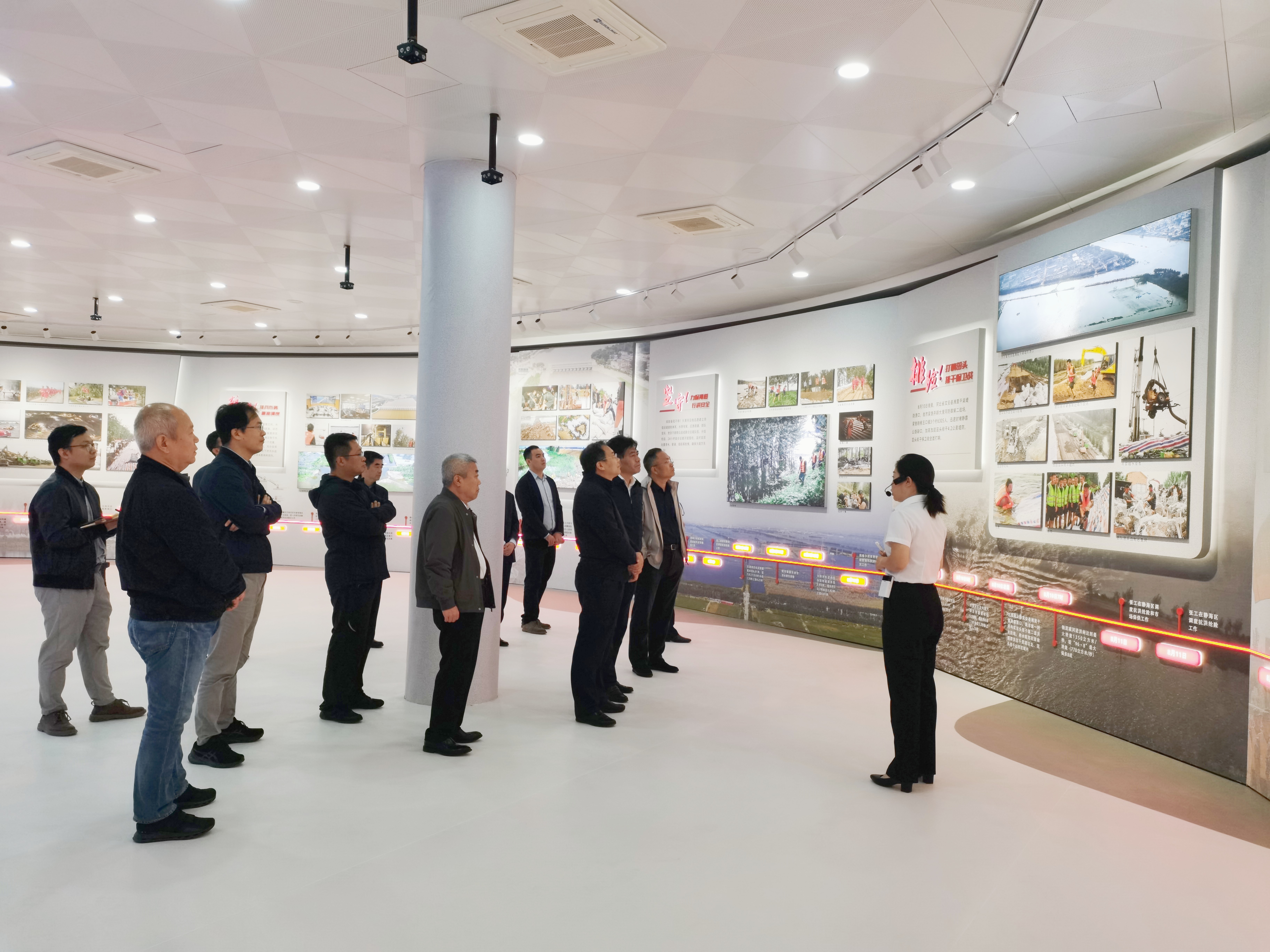天津市委市级机关工委查抄领导天津市成功应对海河“23·7”流域性特大洪水纪实展布展情况
