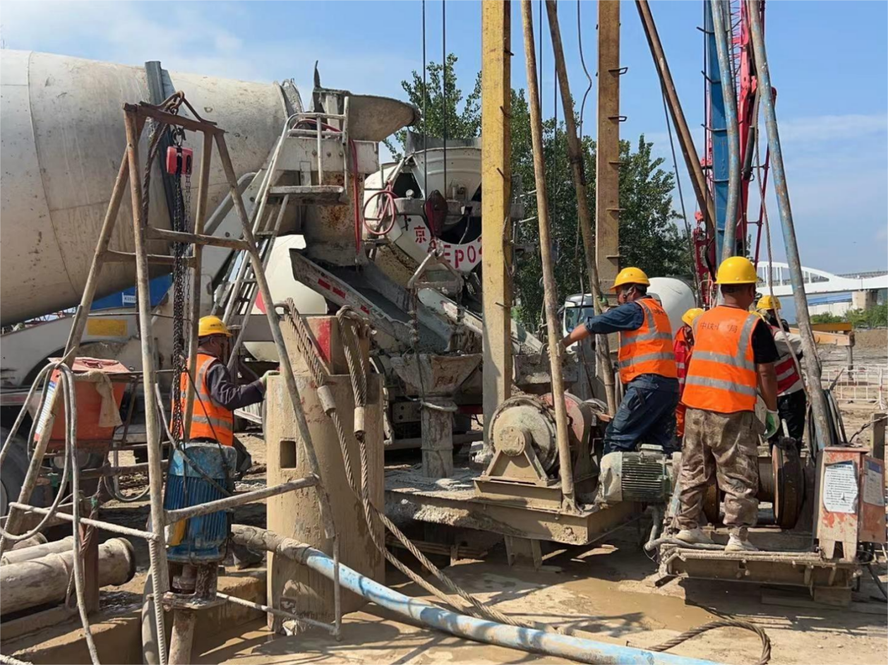 中秋“不打烊” J9集团北京段灾后复原沉建项目施工忙 中秋“不打烊” J9集团北京段灾后复原沉建项目施工忙