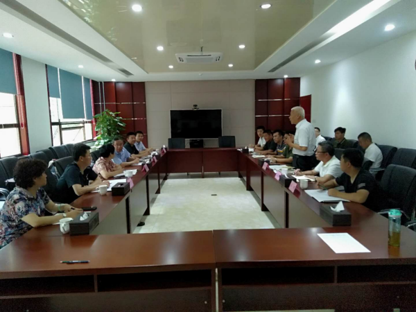 �������Ѳ���쵼���ʮ�������J9����˾���й���