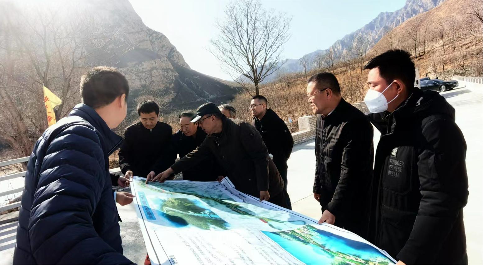 总部第七党支部发展“丈量母亲河，共绘新蓝图”主题党日活动